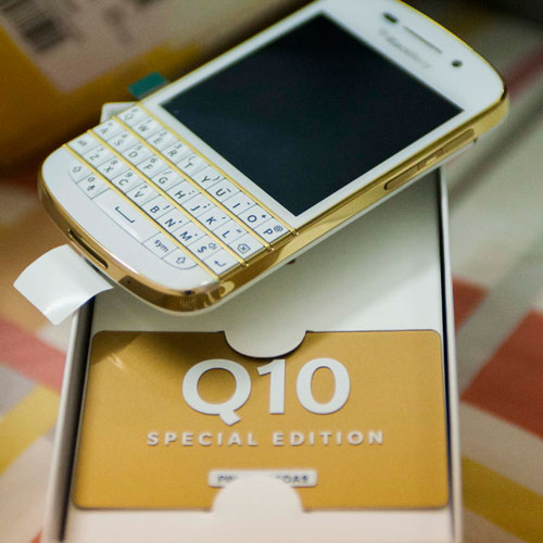 [더굿 리퍼비시] 블랙베리 Q10 SQN100-3 16GB LTE : 블랙 / 화이트 / 골드 스페셜 에디션